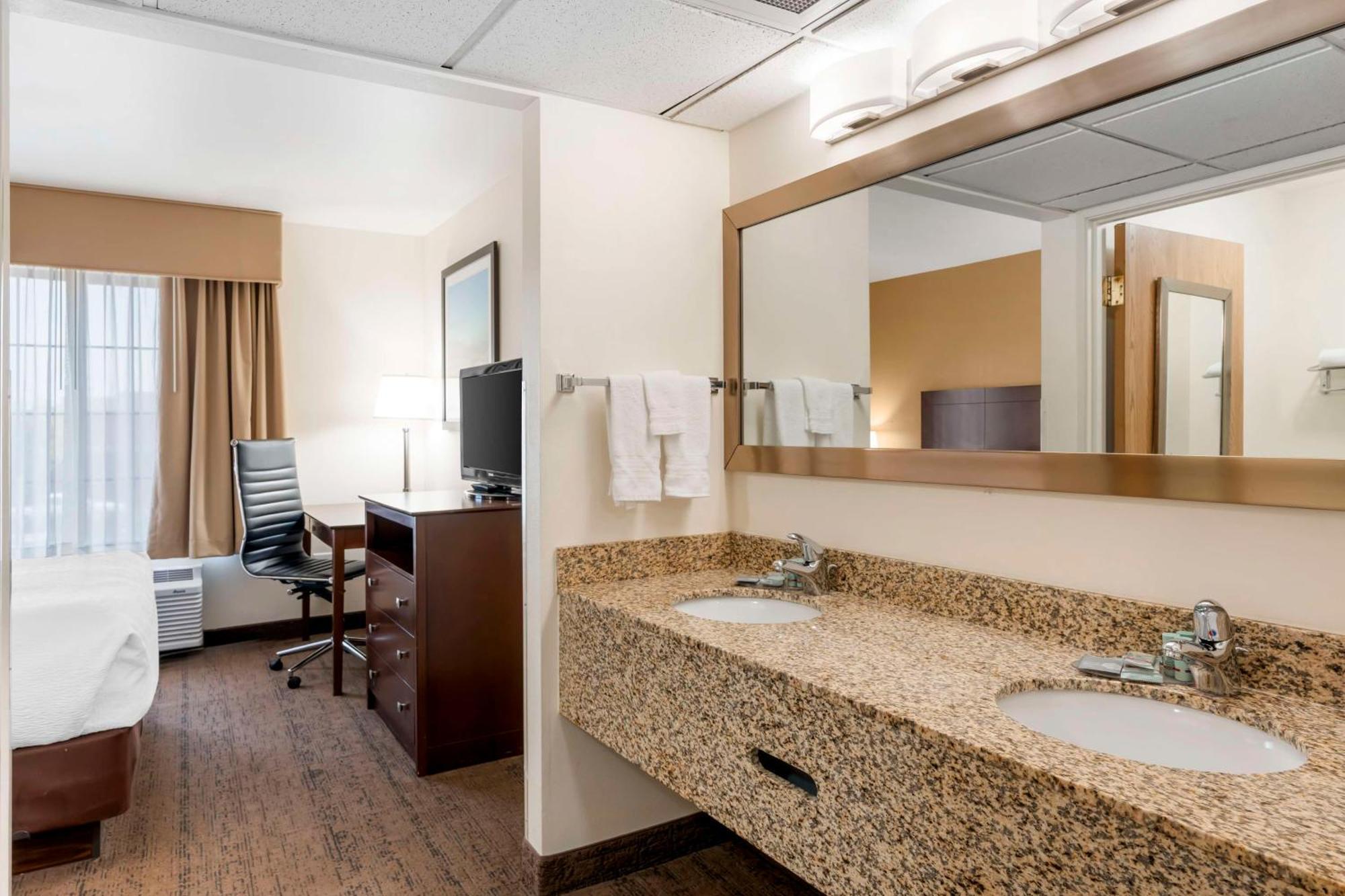 Best Western Yellowstone Crossing Laurel Экстерьер фото